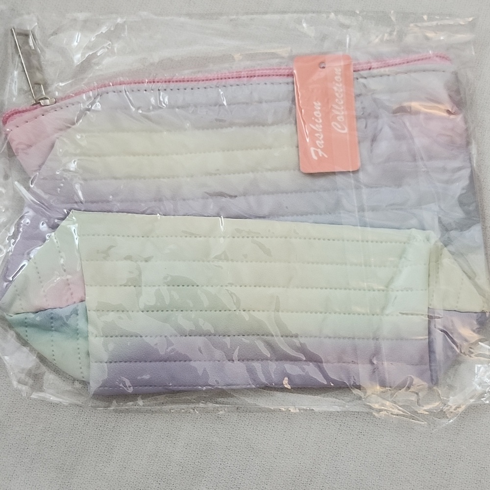 Boys Lie Purple Tie-Dye Tote with Pastel Cosmetic Pouches - Picture 8 of 16